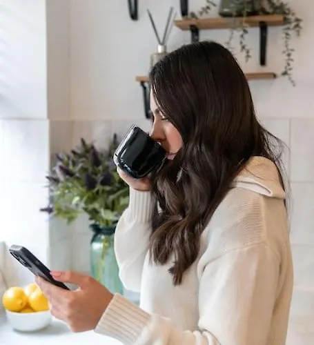 Finnieston 1-bed - Walk To Hydro & Bars - Sleeps 2 Apartment *