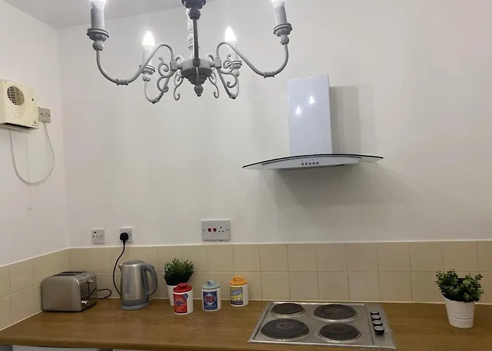 Inviting 1-bed In Merchant City Glasgow