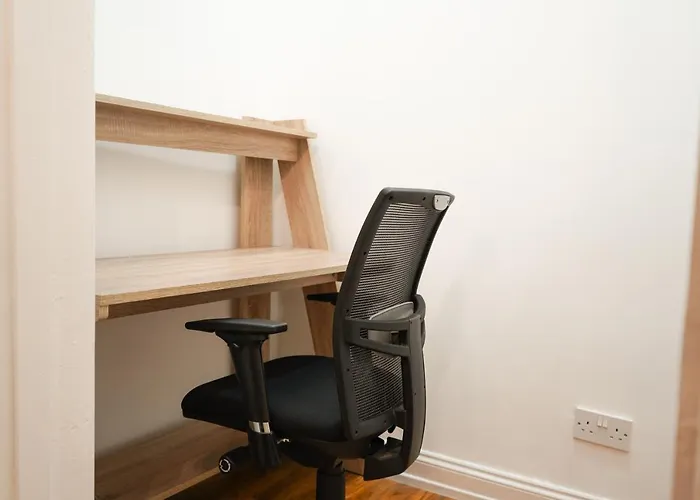 - 2 Bedroom Apartment Glasgow