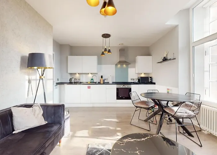 Glassford Apartman *