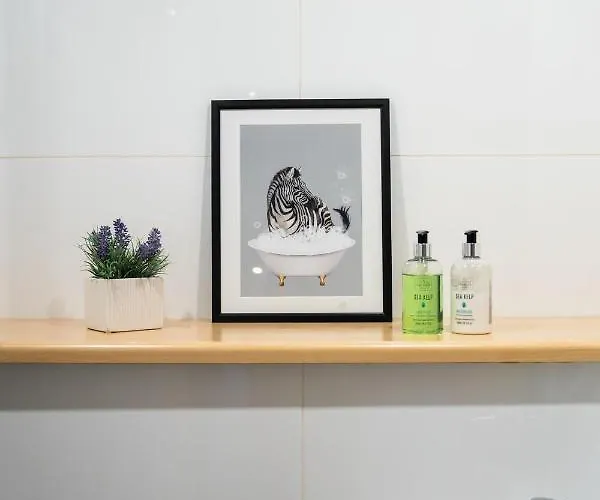 View - A Stunning 2 Bed * 格拉斯哥