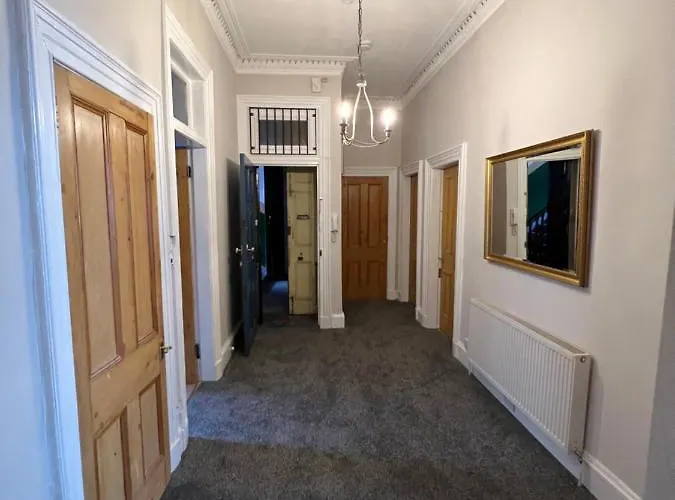 Sauchiehall Street West End *