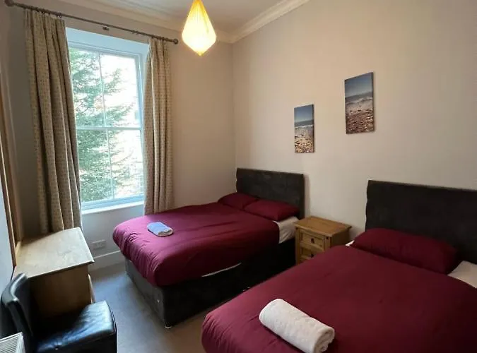 Sauchiehall Street West End *