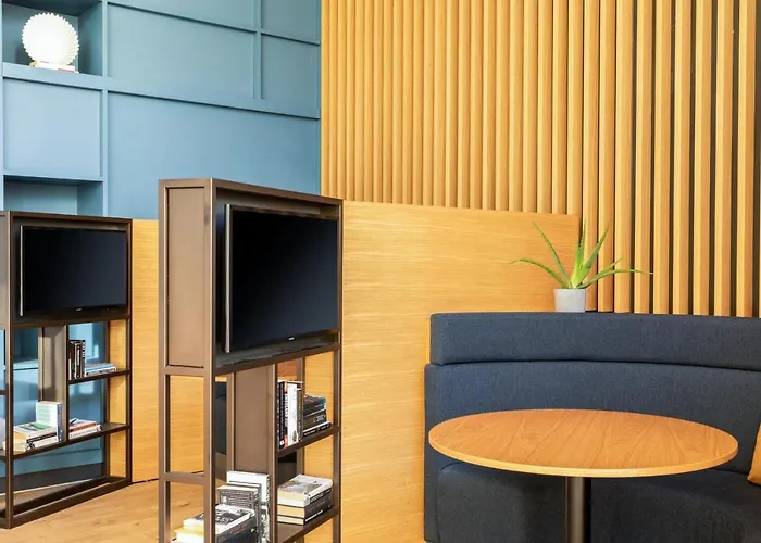 מלון Courtyard By Marriott Sec