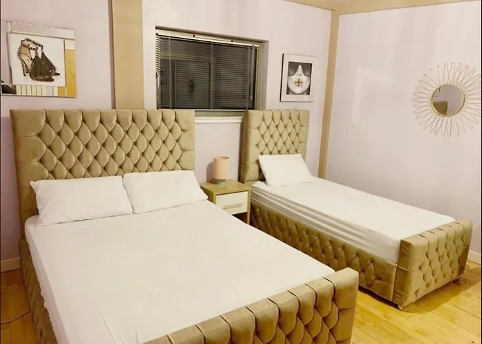 Designer Penthouse With Riverviews - G1 Centre, 3 Bedrooms, 2 Bathrooms, 1 Living / Kitchen. Full Floor, Wrap Around Terrace, Panoramic Views, Off Station / Buchanan Street Apartament