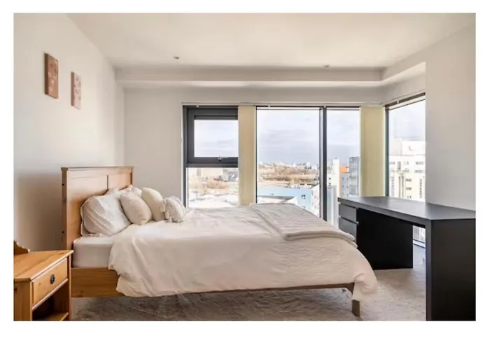 Secc Riverview Penthouse Apartament *