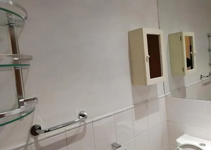 Гостевой дом Private Double Bedroom In Centre Глазго