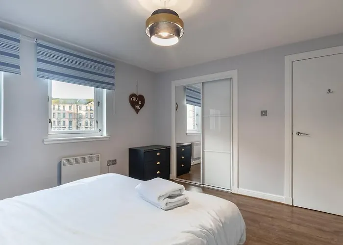 Appartement ** Modern Merchant 1 Bed With Free Parking **