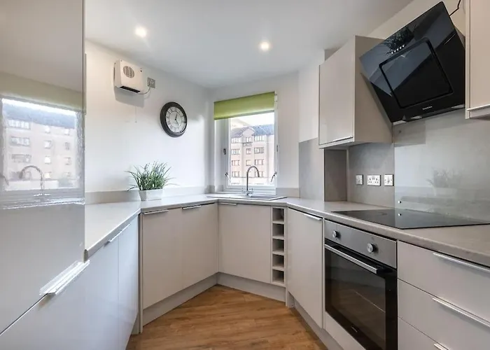 ** Modern Merchant 1 Bed With Free Parking ** Appartement *