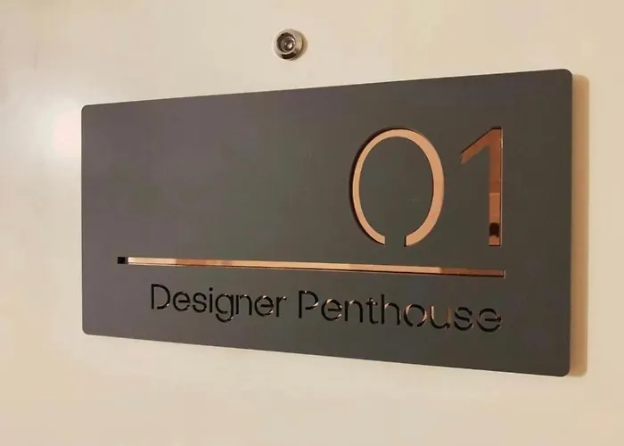 Designer Penthouse With Riverviews - G1 Centre, 3 Bedrooms, 2 Bathrooms, 1 Living / Kitchen. Full Floor, Wrap Around Terrace, Panoramic Views, Off Station / Buchanan Street