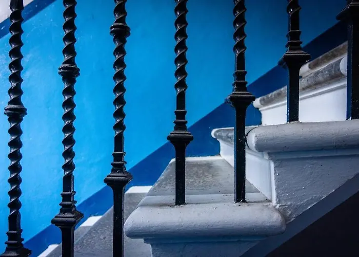 Modern Bright In South * غلاسغو