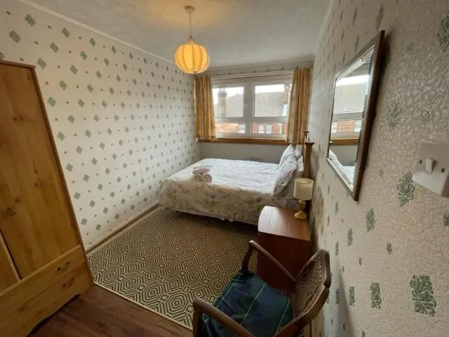 West End Hidden Gem - Modern 2-bedroom With Residents Patio *