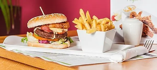 Campanile Secc Hydro ホテル 3*