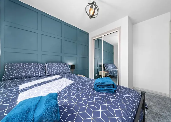 I'm Your Host - Bridgeton House *