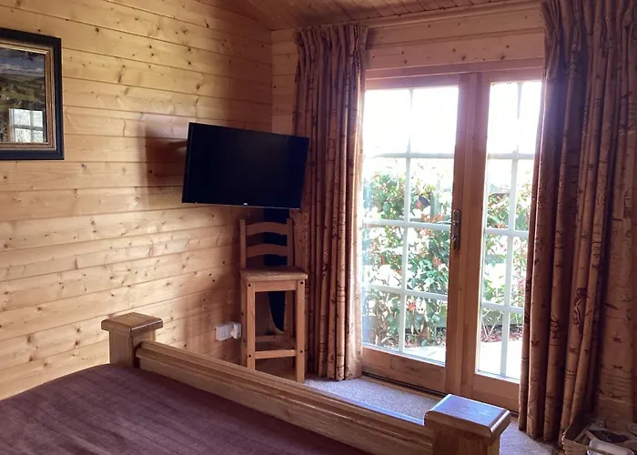 Auchenlea Lodge Glasgow