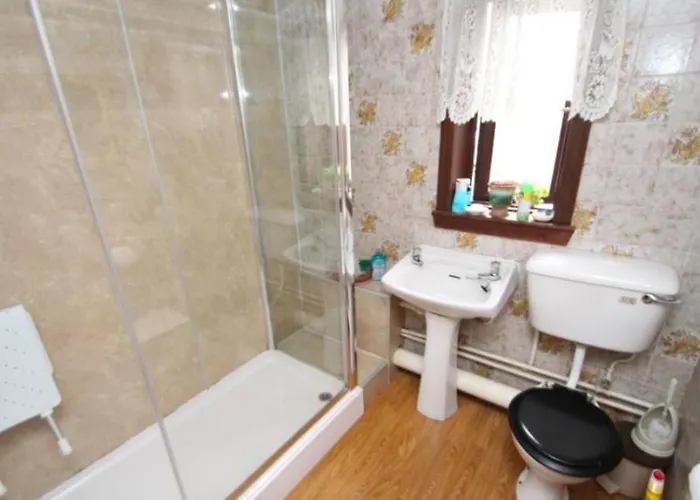 Private Near City Centre *