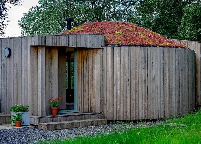 Craigmaddie Muir Roundhouse With Hot Tub Romantic, Luxury, Rural For 2 Near Milngavie *