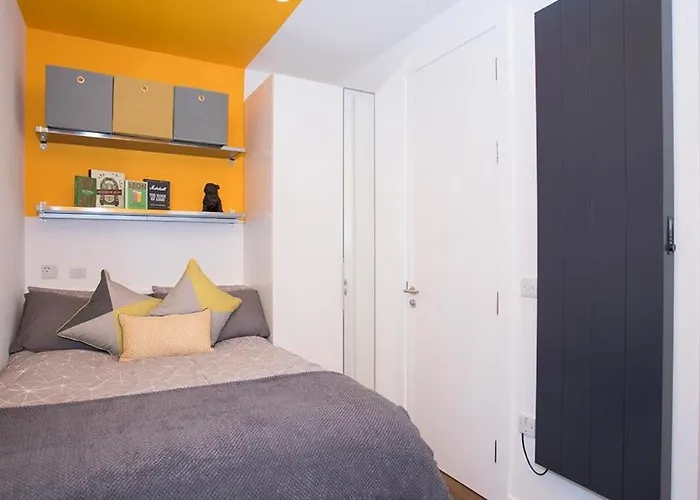 Apartamento Modern Living At Riverside In The Heart Of *