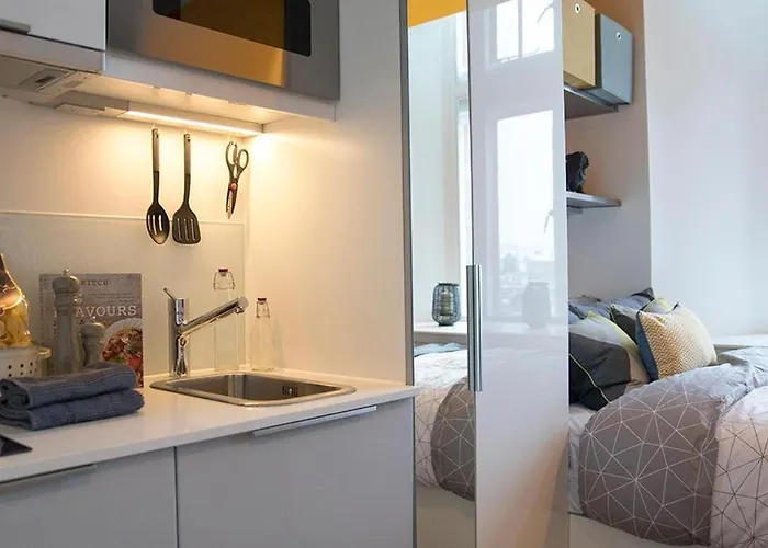 Modern Living At Riverside In The Heart Of * Glasgow