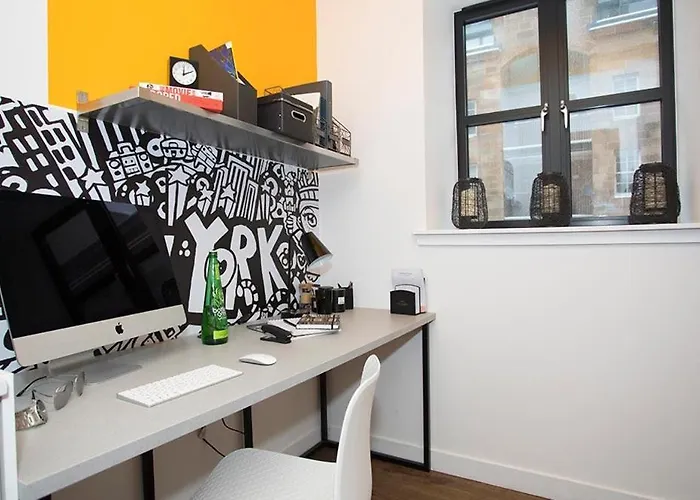 Modern Living At Riverside In The Heart Of * Glasgow