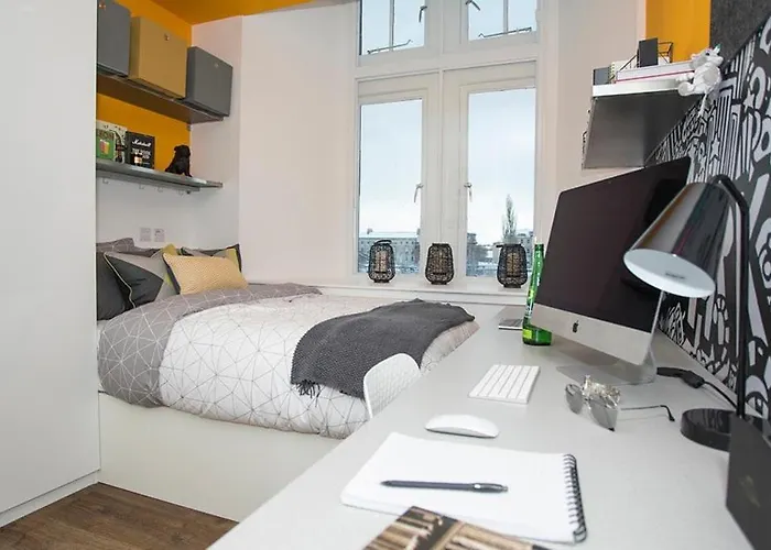 Modern Living At Riverside In The Heart Of Apartamento