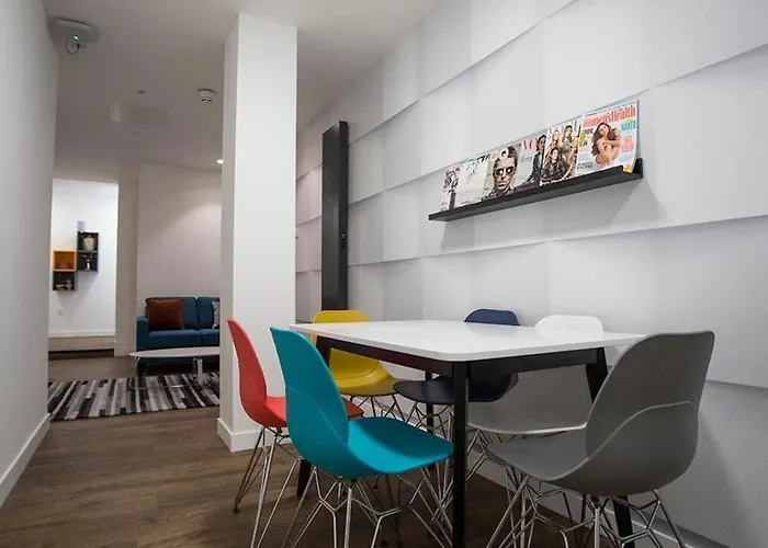 شقة Modern Living At Riverside In The Heart Of *