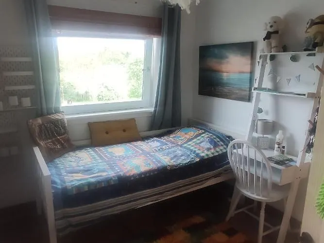 Single Bedroom In Quiet Neighbourhood Séjour chez l'habitant