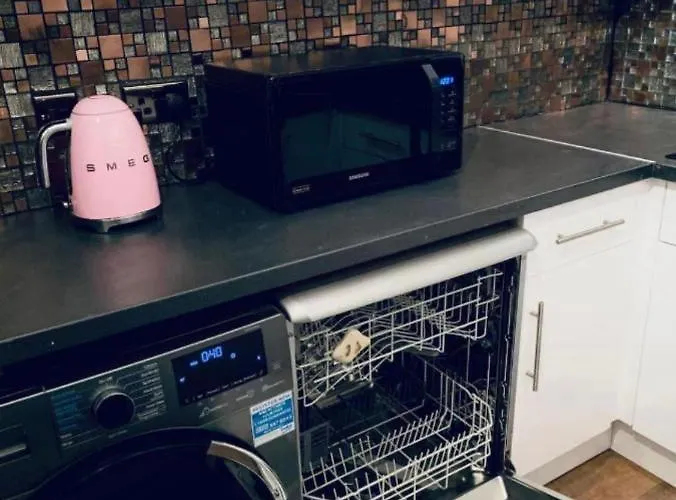 Centre Flat With River Views And Parking Apartamento