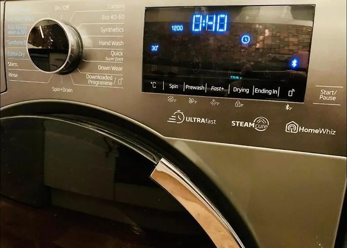 Διαμέρισμα Centre Flat With River Views And Parking *