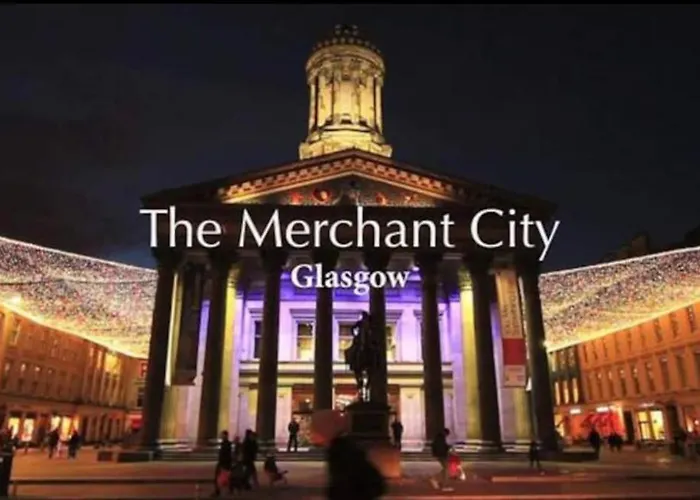 Daire Centre Flat With River Views And Parking *