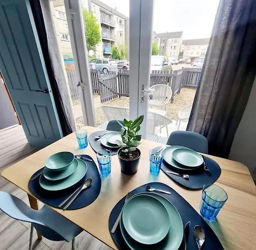 Spacious 5bed House, Free Parking, No Party ! * Γλασκώβη