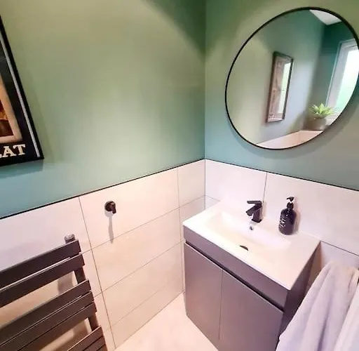 Spacious 5bed House, Free Parking, No Party ! * Γλασκώβη