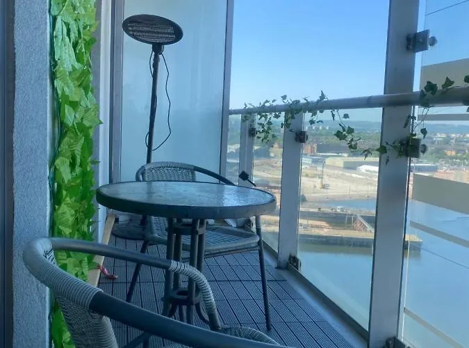 Water View Harbour Glasgow