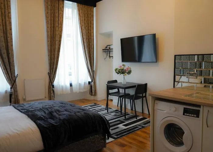 Novana Aparthotel 4*