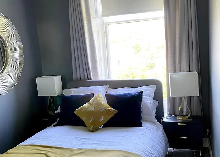 Stunning 3 Bedroom Victorian Near Pollok Country Park * Γλασκώβη