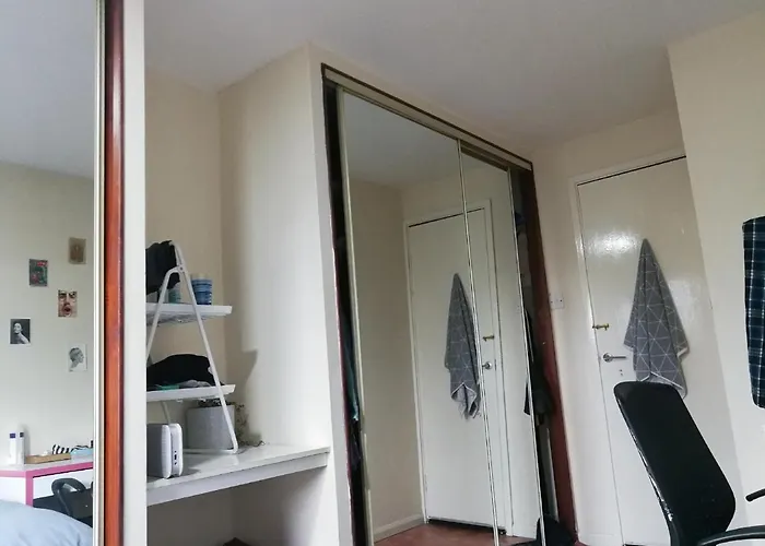 Гостевой дом Private Near City Centre Глазго