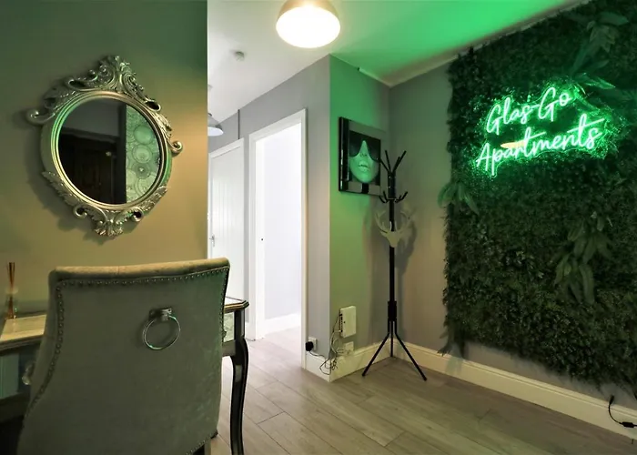 2 Bedroom At Secc Hydro Free Parking * グラスゴー