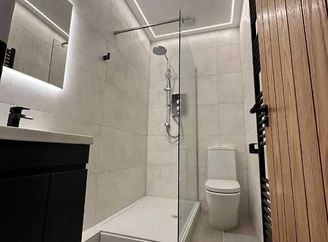 West End Tenement グラスゴー