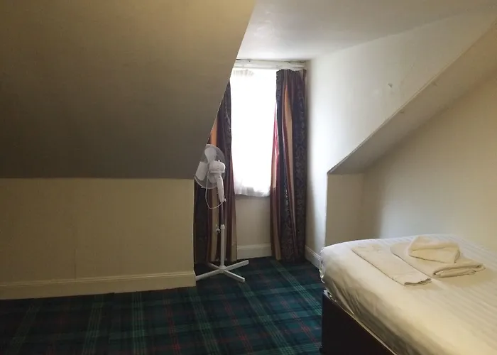 Rennie Mackintosh - Station