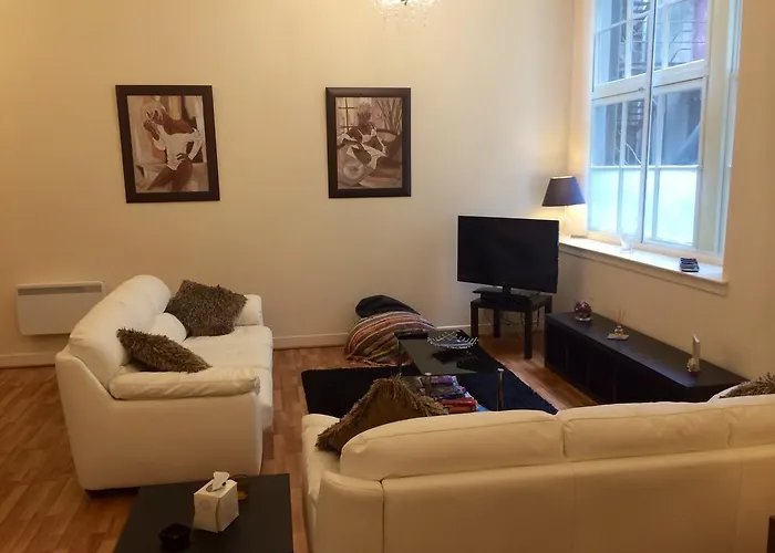 Stunning Centre Apartment