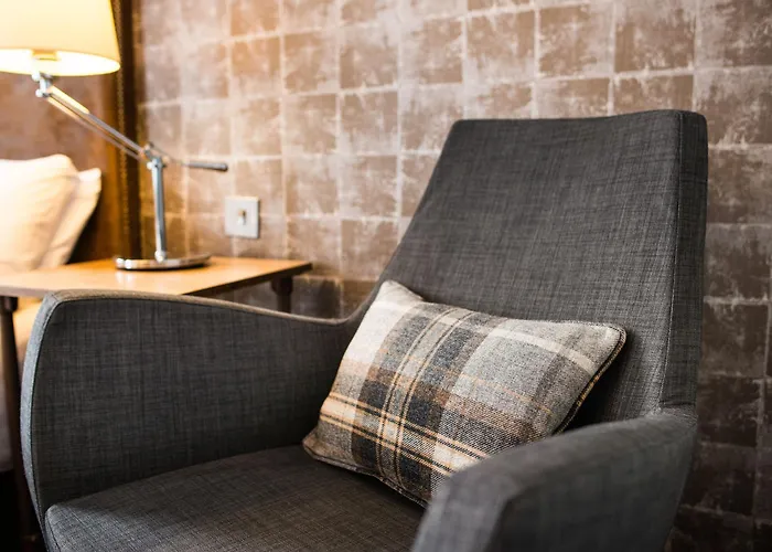 מלון West By Compass Hospitality 3*