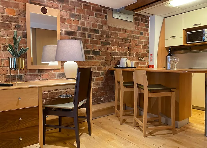 Argyle Hotel, Bw Signature Collection