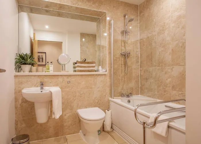 1 Bedroom Flat In The Heart Of Merchant