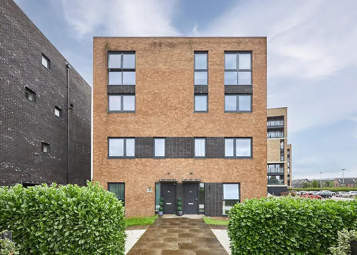 Host & - London Avenue Glasgow