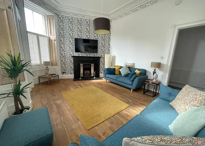 Stunning West End Flat! شقة غلاسغو