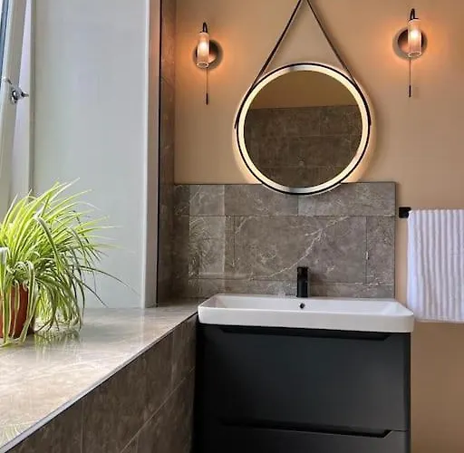 Luxury Victorian Spacious Flat Appartamento Glasgow