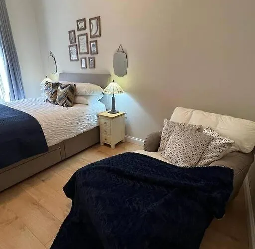 Luxury Victorian Spacious Flat *