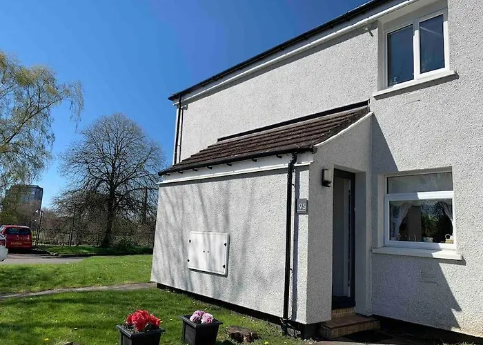 Facing Spacious Free Parking Апартаменты Глазго