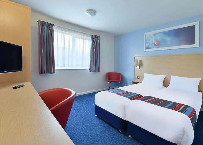 Travelodge Paisley Road מלון