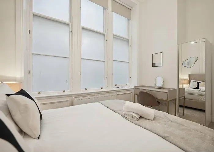 Apartment Luxurious 2 Bed Blythswood Flat